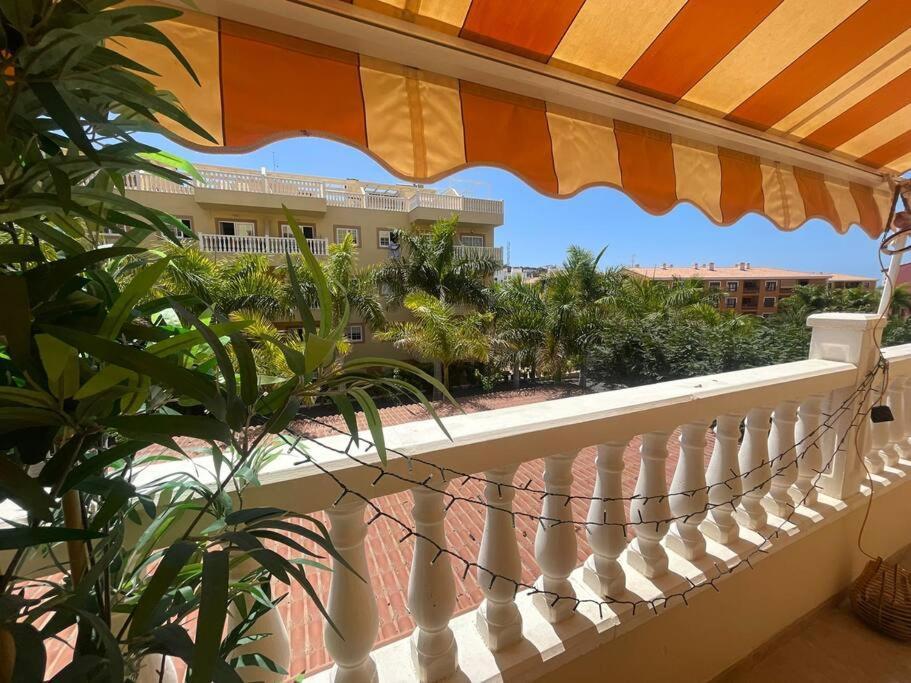 Lovely Primavera Palm Mar Apartment ภายนอก รูปภาพ